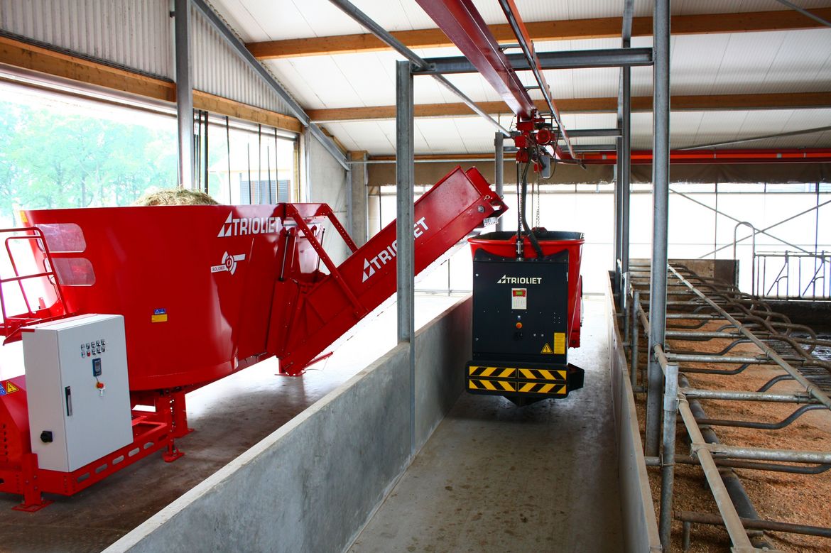 Automated-feeding-consists-of-a-control-panel-for-dairy-and-goat-farmers