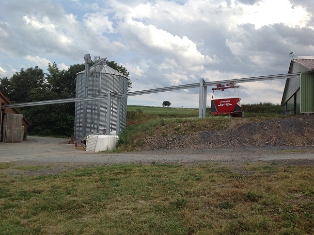 This-feeding-robot-is-active-under-all-weather-conditions-in-outdoor-areas-on-a-farm.